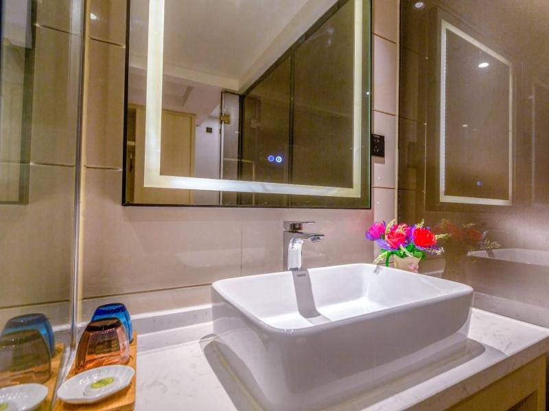 Gya Long-distance Bus Passenger Transport Terminal Hotel Shanghai